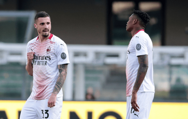 九博平台 -夏洛特黄蜂迎欧冠关键赛，今晚官宣签约，信心回归，身体对抗强度拉满的简单介绍